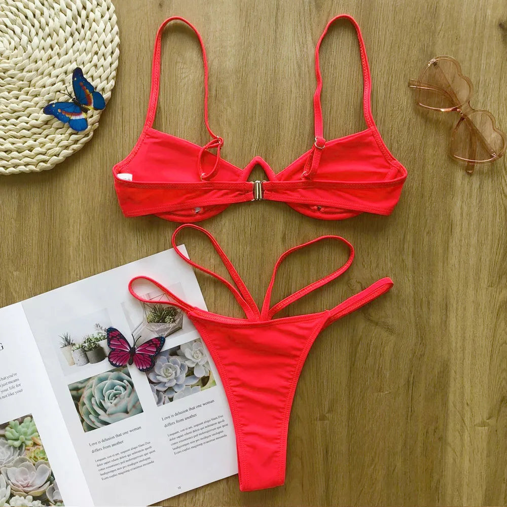 Ausgehöhltes rotes sexy Bikini-Set für Damen, String-Badeanzug, Push-Up-Bademode, 2025, gebundener Tanga, brasilianischer Bikini-Badeanzug, Badebekleidung