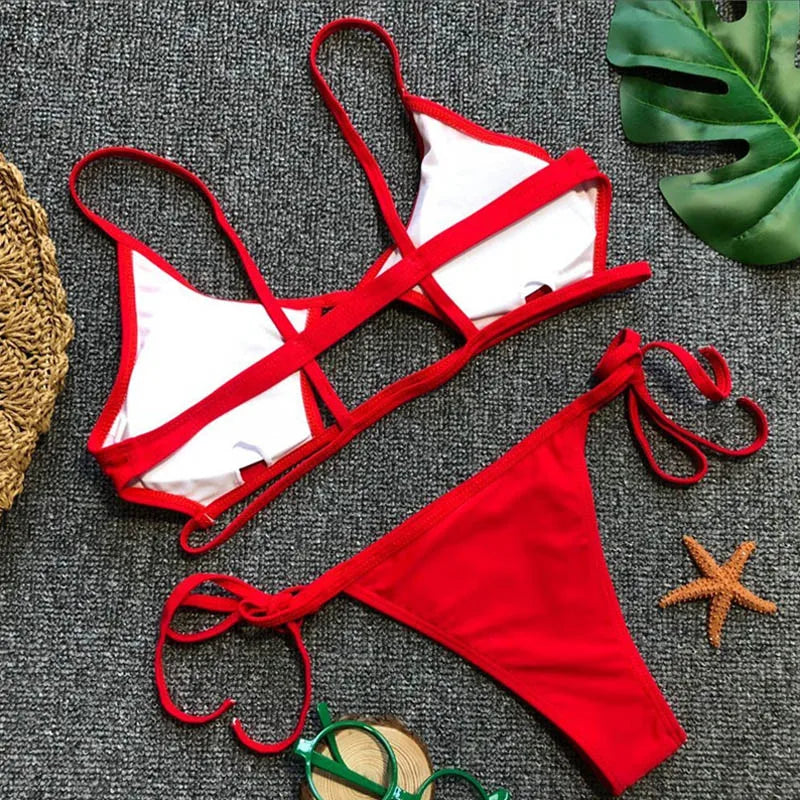 Ausgehöhltes rotes sexy Bikini-Set für Damen, String-Badeanzug, Push-Up-Bademode, 2025, gebundener Tanga, brasilianischer Bikini-Badeanzug, Badebekleidung
