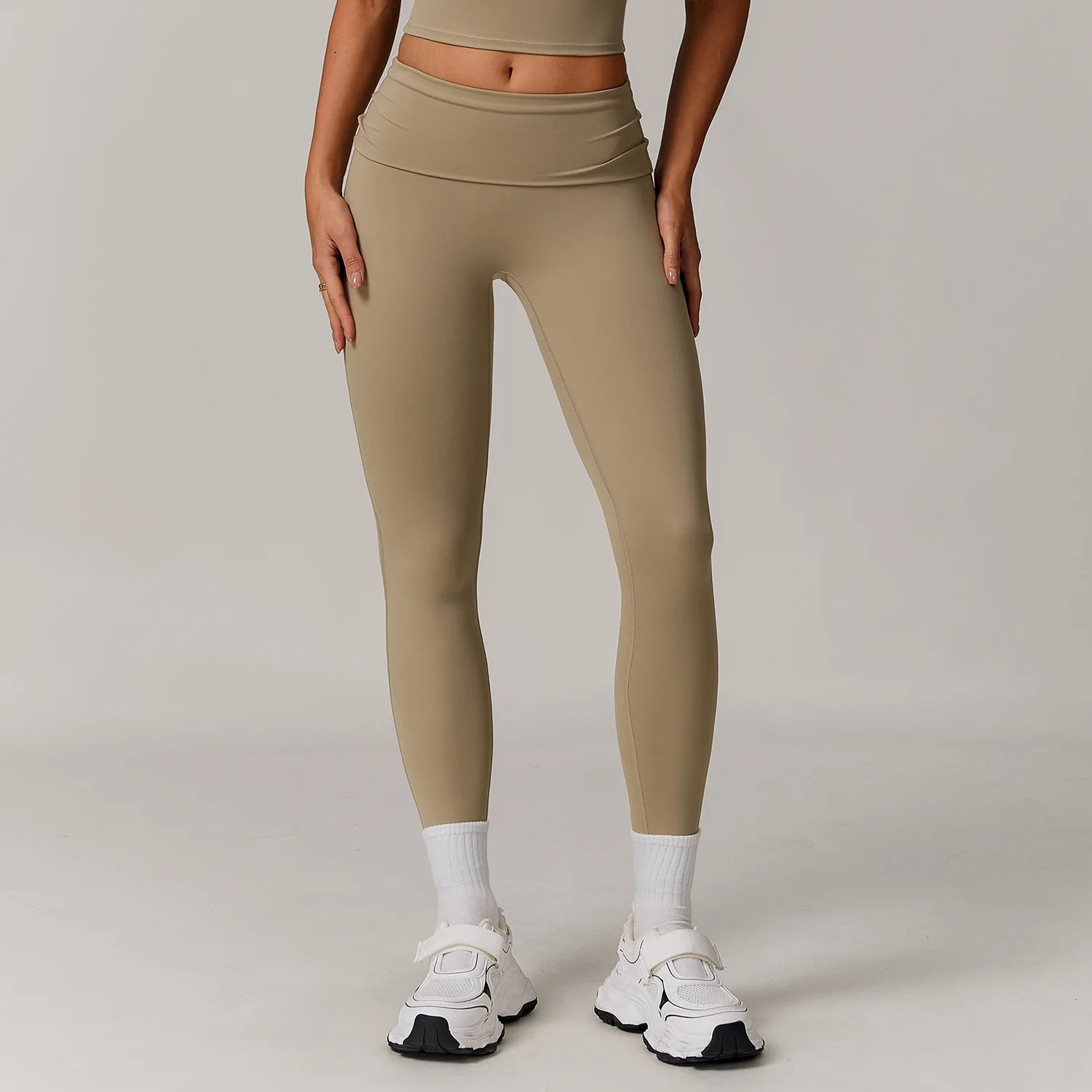 Custom High Quality Environmentally Friendly Sustainable Yoga Wear Women Sportswear Gym Running Workout Clothes Fitness Yoga Set