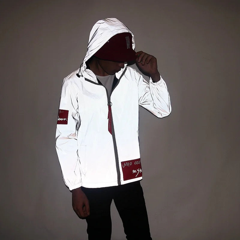 Männer Voll Reflektierende Jacke Casual Frauen Windjacke Hip Hop Mit Kapuze Mantel Wasserdicht Gedruckt Streetwear Nacht Glänzende Jacken 5XL