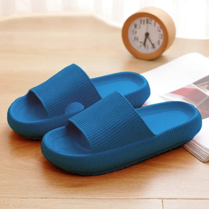 EVA-Strandpantoffeln mit dicker Sohle, 4 cm, wolkenartiger Komfort, Heimgebrauch, Paar, höhenvergrößernde, einfarbige Sommersandalen für den Innenbereich