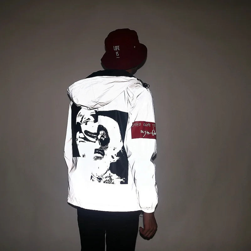 Männer Voll Reflektierende Jacke Casual Frauen Windjacke Hip Hop Mit Kapuze Mantel Wasserdicht Gedruckt Streetwear Nacht Glänzende Jacken 5XL