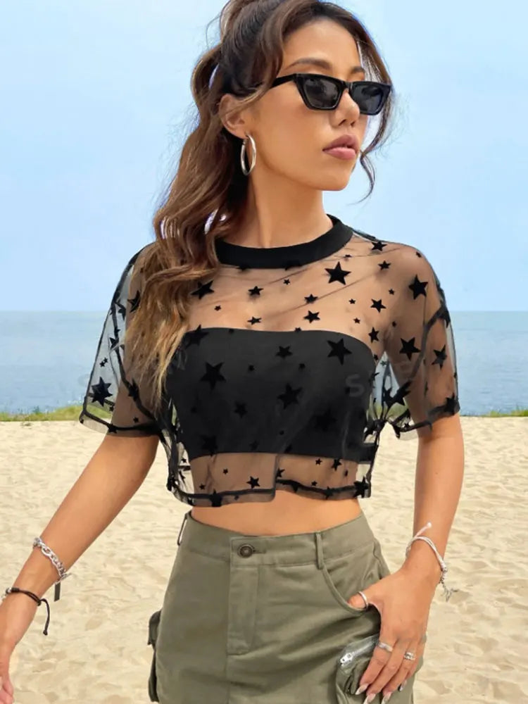 Sommer-Outfits mit Sternenmuster, tief angesetzte Schulter, bauchfreies Mesh-Top ohne Leibchen