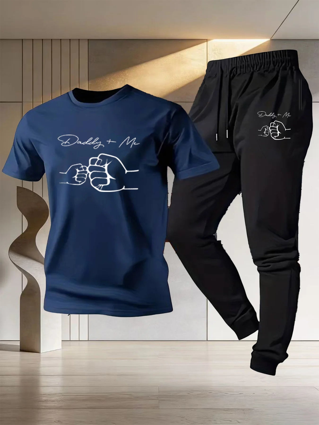 Sommerkleidung für Kinder und Eltern – Set aus kurzärmligem T-Shirt und Jogginghose aus reiner Baumwolle für Vater und Sohn mit schickem Faust-Print