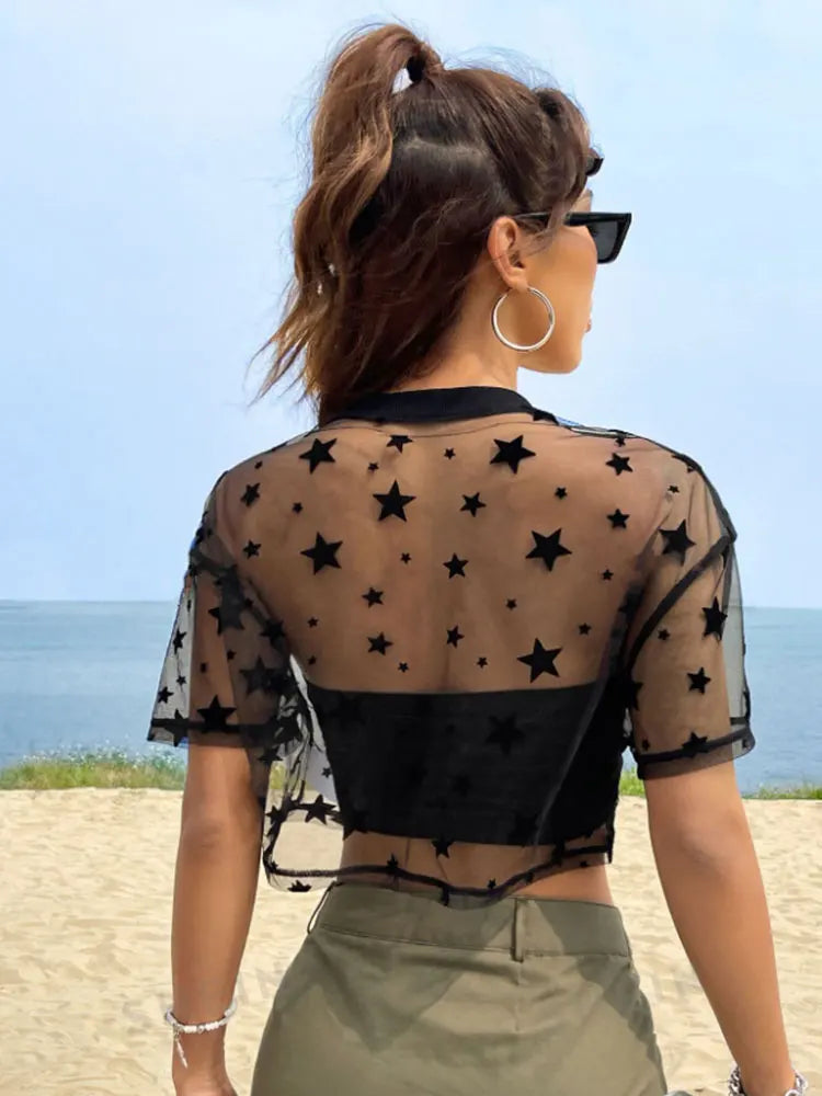 Sommer-Outfits mit Sternenmuster, tief angesetzte Schulter, bauchfreies Mesh-Top ohne Leibchen