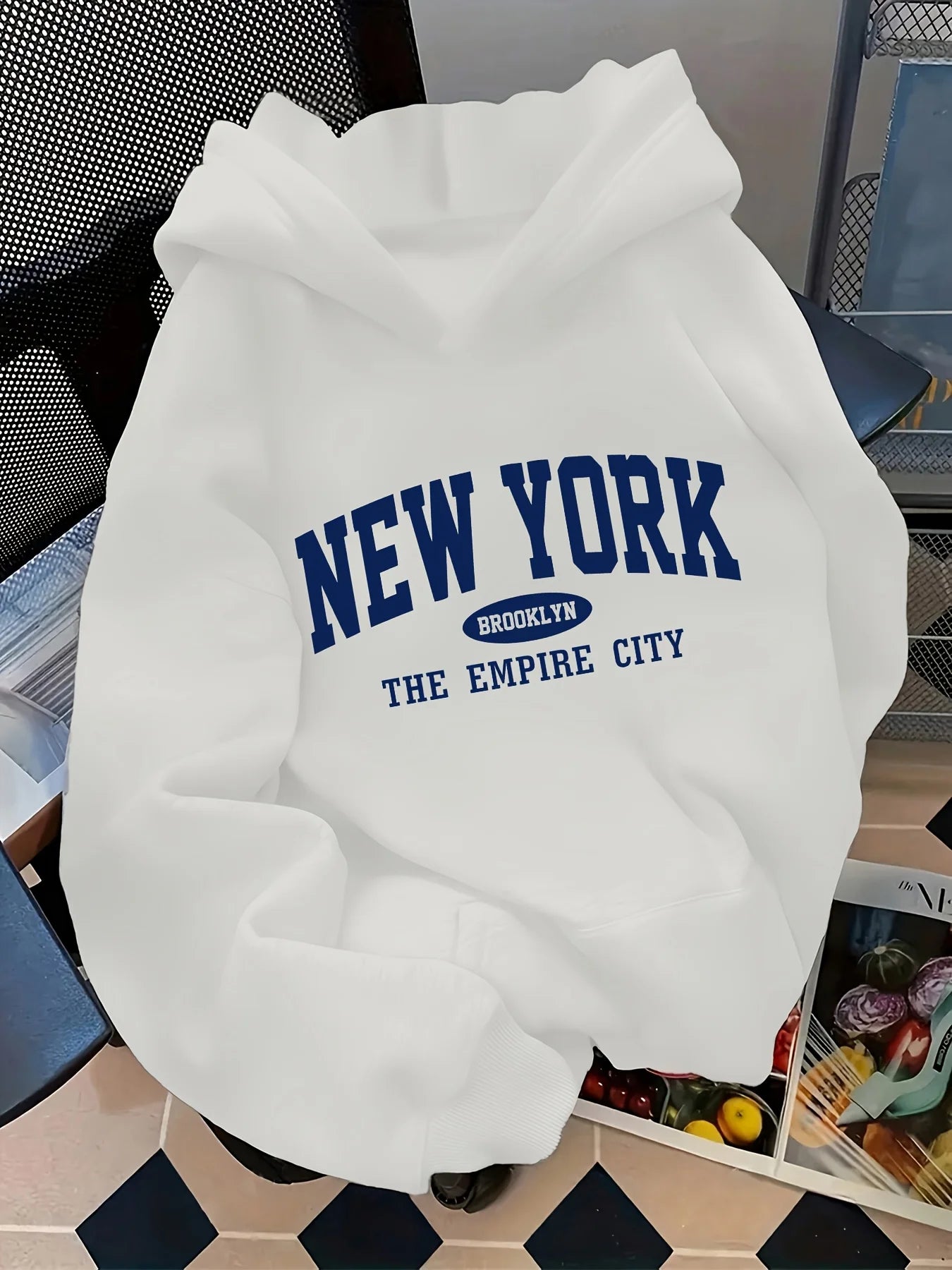 Modischer Damen-Hoodie mit lockerem Buchstabenmuster, lässiger Stil, geometrisches Muster, Kapuzenkragen, lässiger Langarm-Pullover mit Taschen